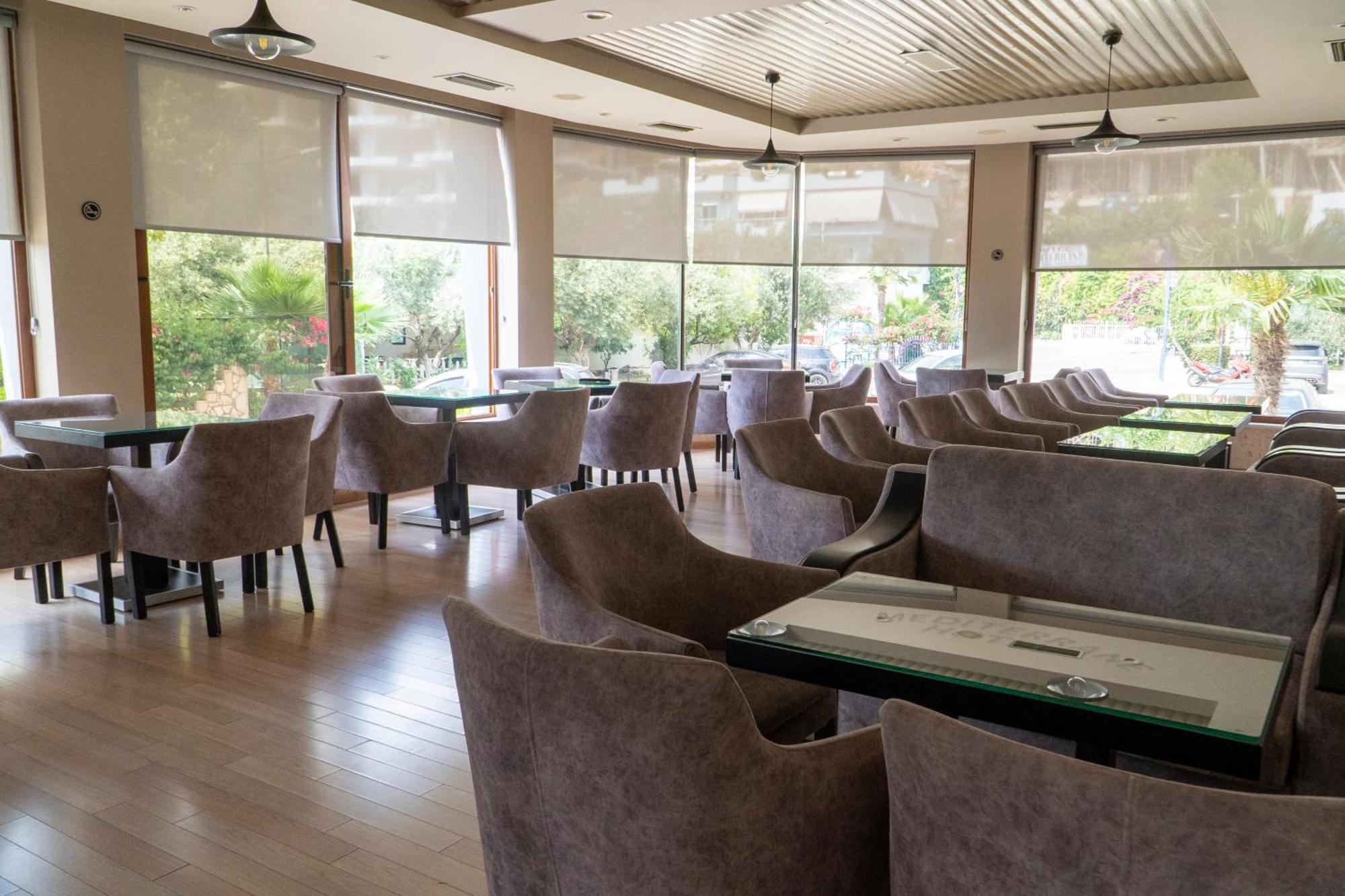 Hotel Mediterrane Sarande Ngoại thất bức ảnh