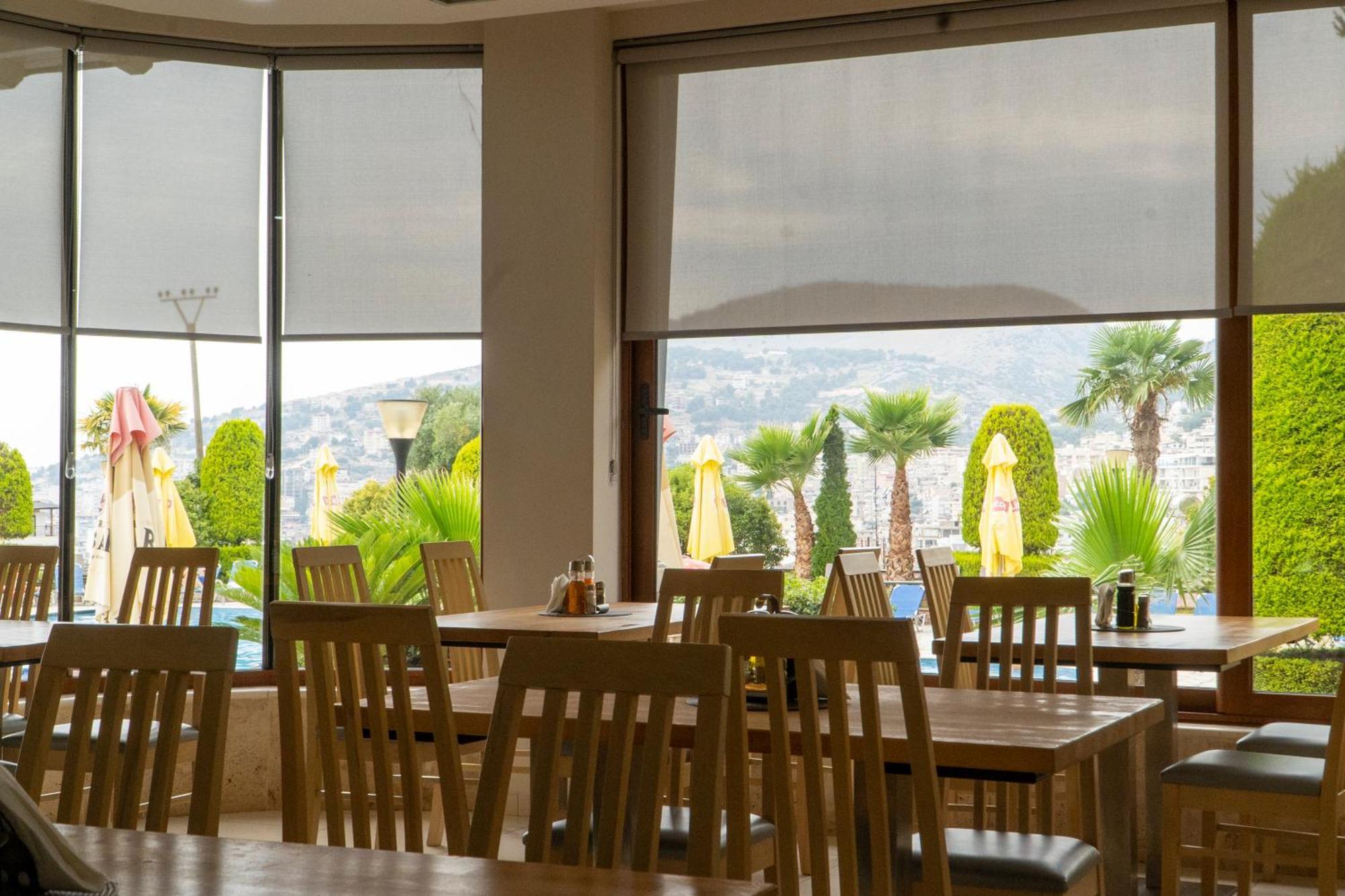 Hotel Mediterrane Sarande Ngoại thất bức ảnh