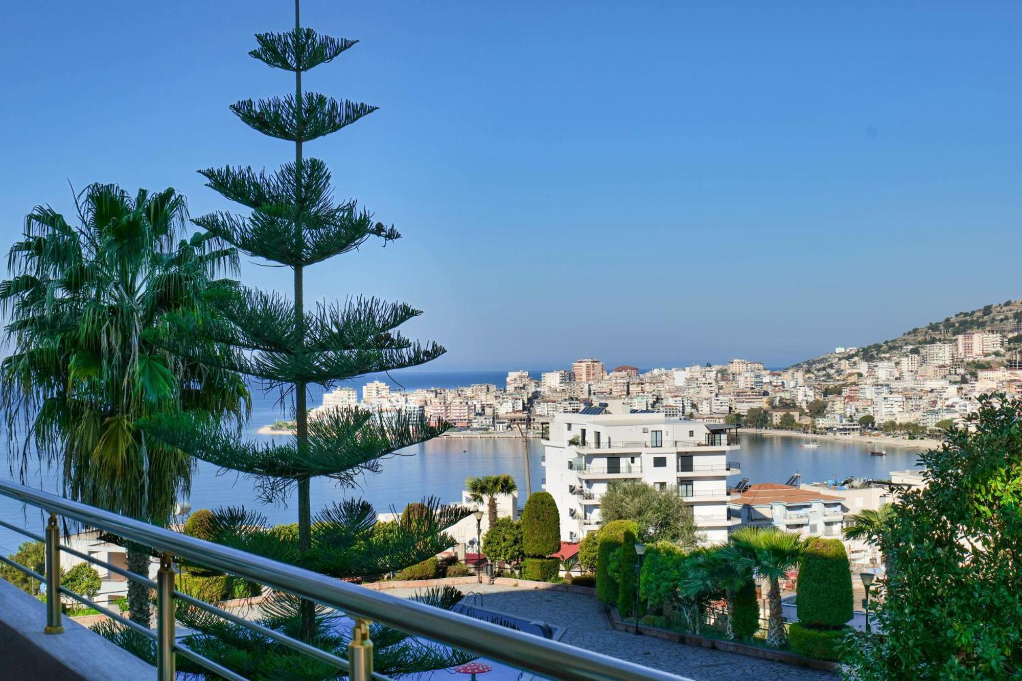 Hotel Mediterrane Sarande Ngoại thất bức ảnh